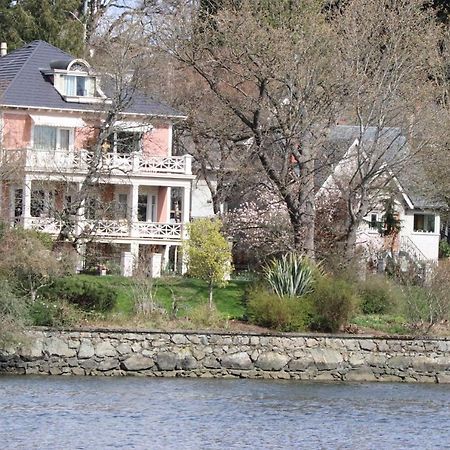 Lipton Place By Elegant Waterfront Victoria Exterior photo