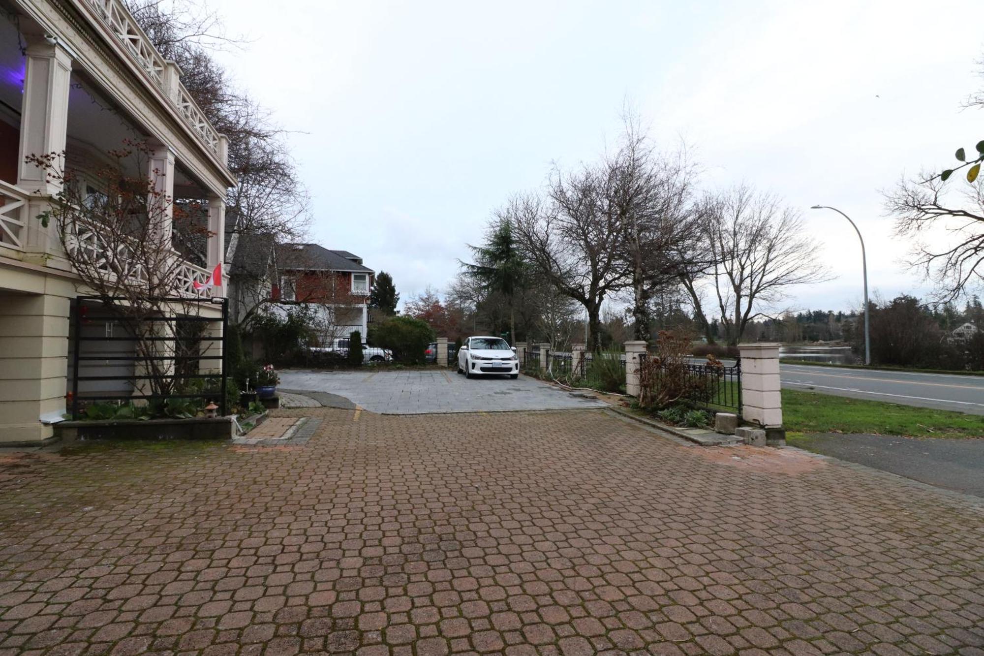 Lipton Place By Elegant Waterfront Victoria Exterior photo